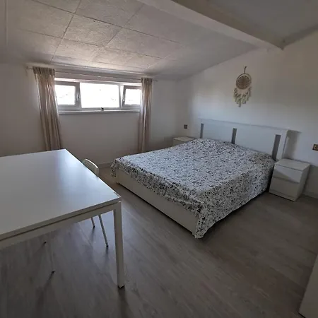 아파트 хармония център в стария град